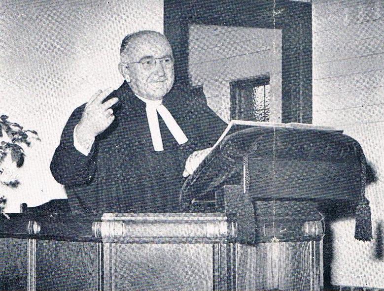 Rev. E McIntyre Kippax